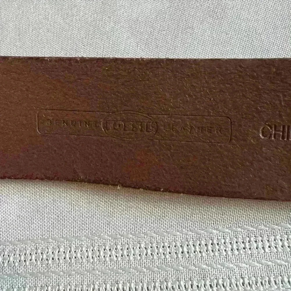 Fossil Leather belt with crisscross stitching women’s medium - Picture 9 of 11